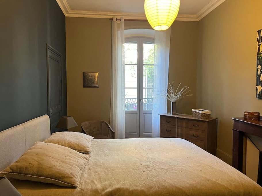 Coeur De Ville, Garage Prive Et Gratuit Avec Terrasse ! 卡奥尔 外观 照片