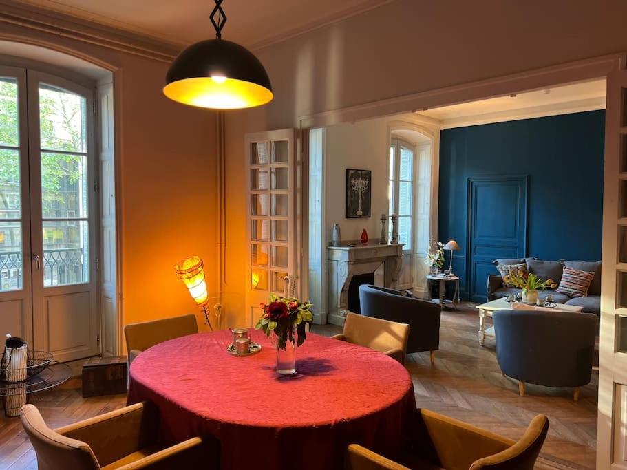 Coeur De Ville, Garage Prive Et Gratuit Avec Terrasse ! 卡奥尔 外观 照片