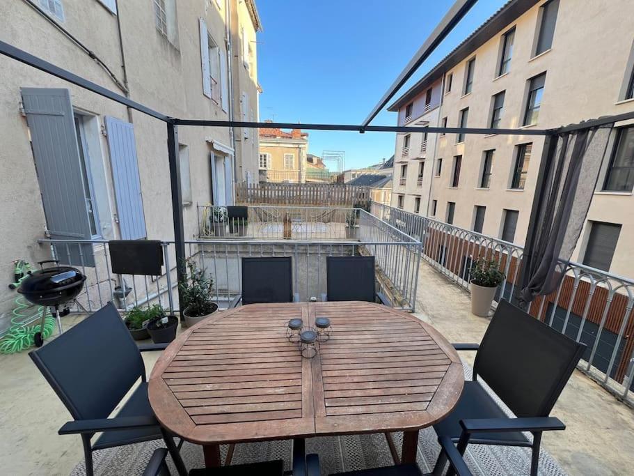 Coeur De Ville, Garage Prive Et Gratuit Avec Terrasse ! 卡奥尔 外观 照片